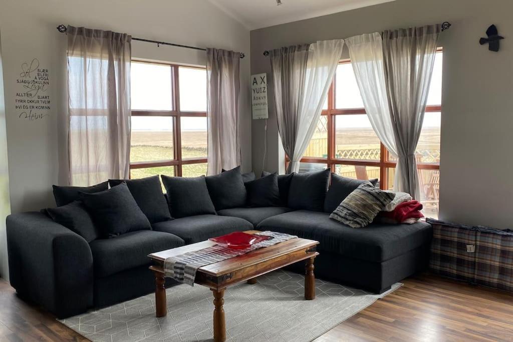 Eaglerock Guesthouse And Tours Kirkjubæjarklaustur المظهر الخارجي الصورة
